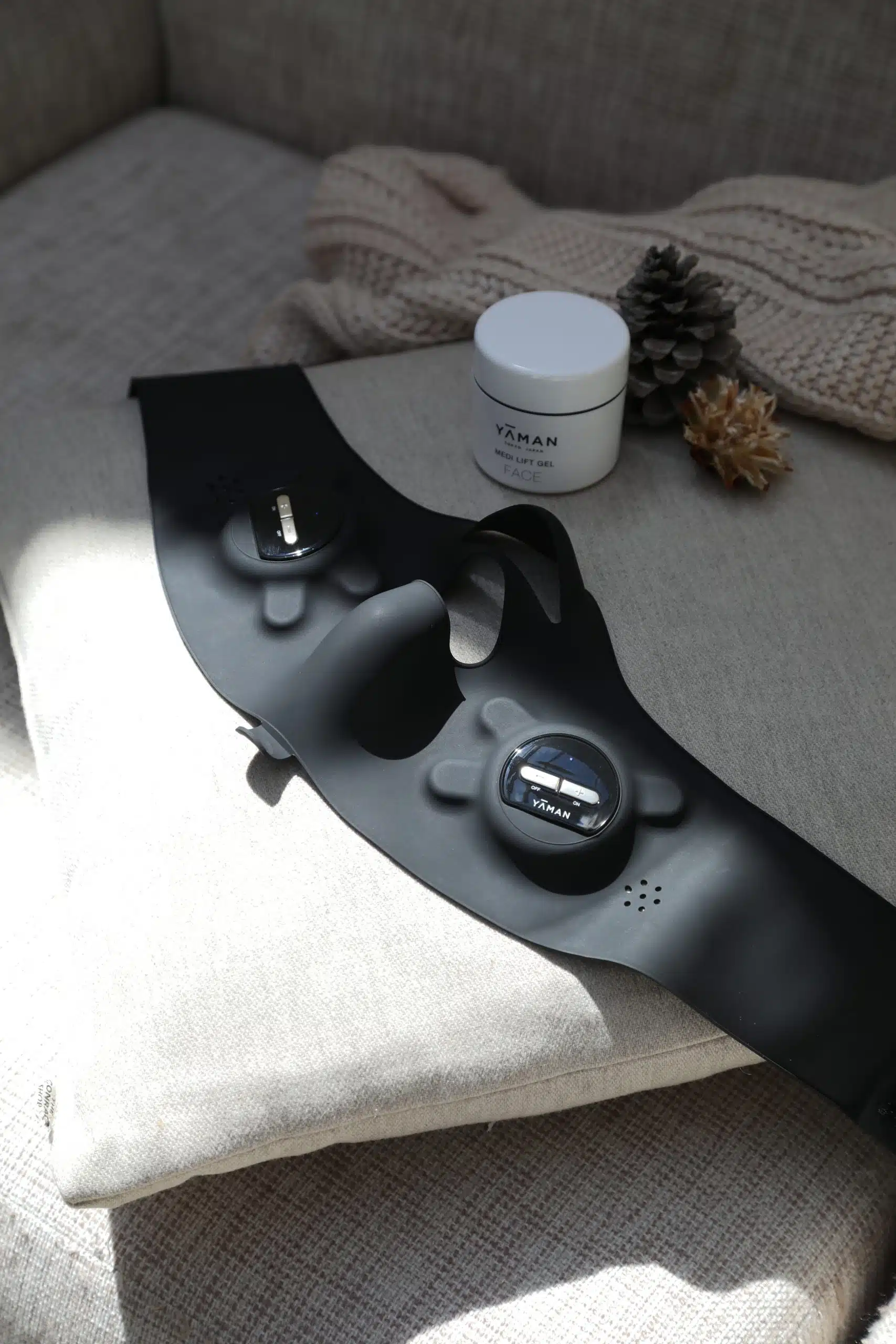 Терең EMS көтеру функциясы бар YA-MAN Medilift Plus премиум бет маскасы - кескін 15