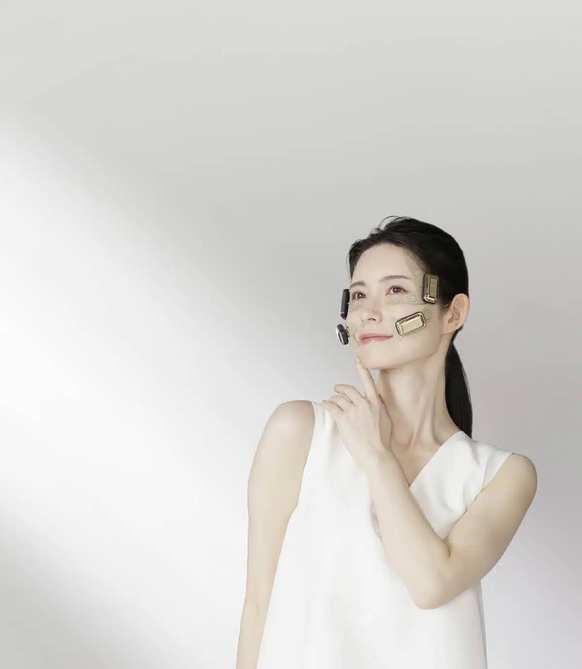 YA-MAN Design Lift More - премиальный аппарат для глубоко лифтинга всех зон — изображение 14